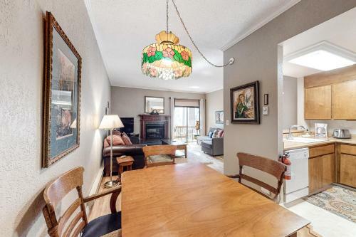 Tahome & Tahoe Place