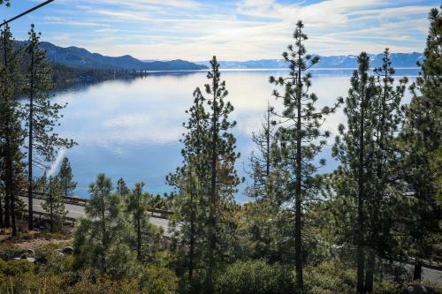 Tahome & Tahoe Place