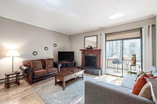 Tahome & Tahoe Place