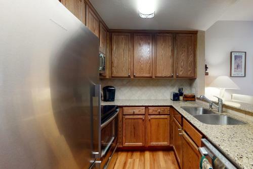 Tahome & Tahoe Place