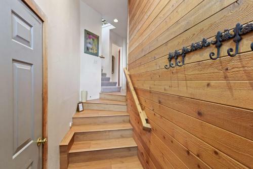 Incline Village Manor