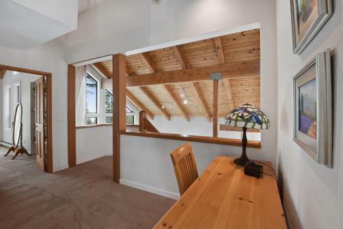 Incline Village Manor