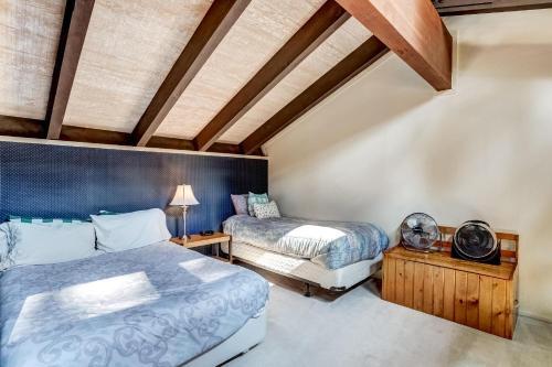 Mountain Shadows Chalet
