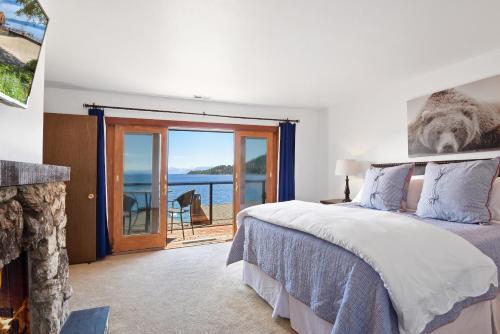 Lakeshore Terrace Delight