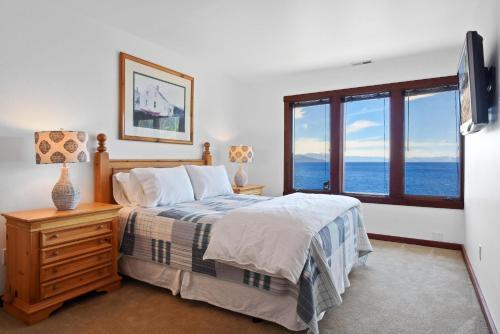 Lakeshore Terrace Delight