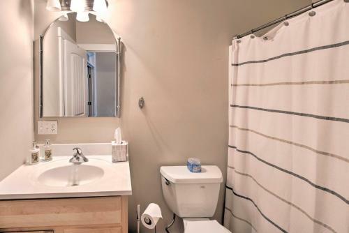 Apartamento Waterfront Getaway With Boat Slip On Alton Bay!