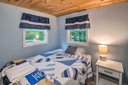 Sawyer Lake Retreat With Decks - Walk To Beach!