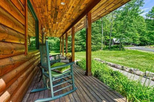 Pinewood Lodge Cozy Pet Friendly Log Cabin