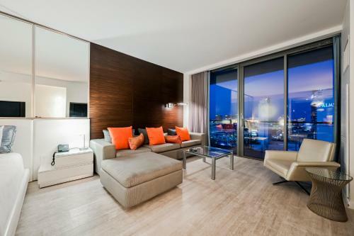 Apartamento Stripviewsuites Two-bedroom Conjoined Suite At Palms Place