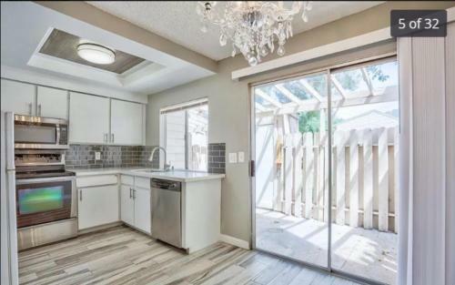 Villa 2 Bedrooms, 2 Bathrooms, Whole House, Two Floors