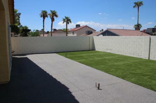 Newly Remodeled Family Friendly 3b/2b House