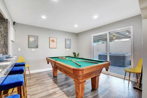 Modern Lockdown At 7br, 4ba, Pool, Spa And Games 31 Days Only