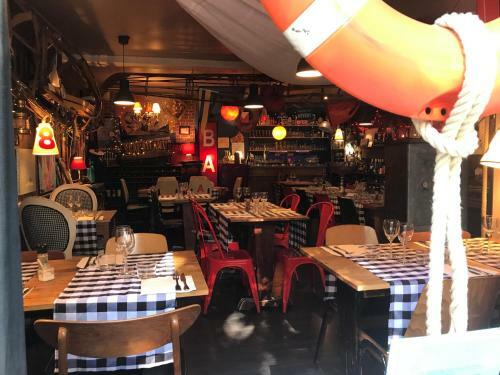 Hotel H�tel Les Remp'arts