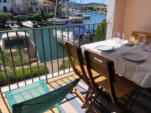 Apartamento Charmant Studio 2/4 Pers � Port Grimaud