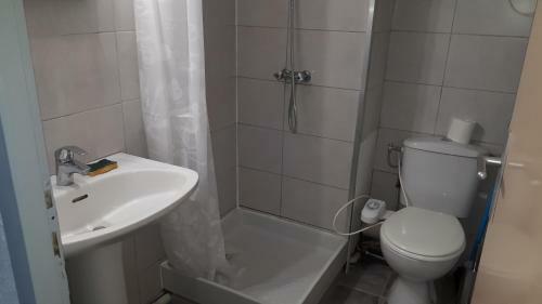 Apartamento Studio Cabine Avec Jardinet � 30 M De La Plage, Au Calme.