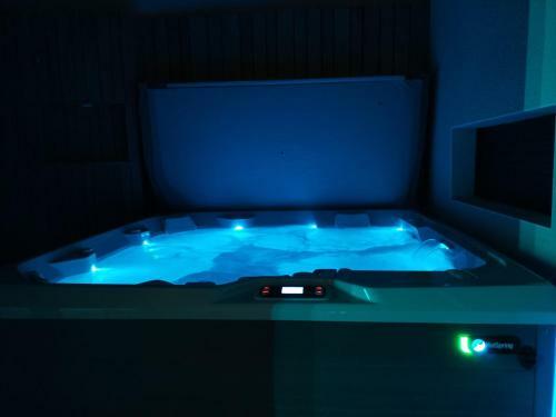 L Ideal