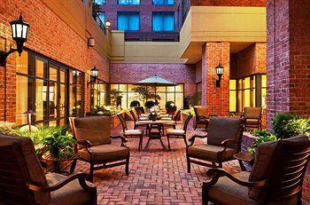 Hotel Sheraton Suites Old Town Alexandria