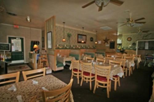 Motel Lake Anna Lodge