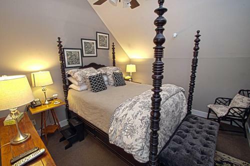 Phineas Swann Bed & Breakfast Inn