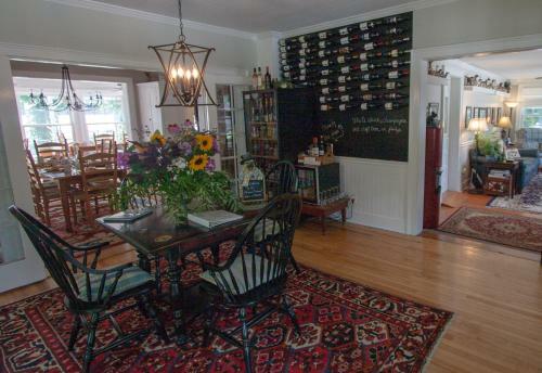 Phineas Swann Bed & Breakfast Inn