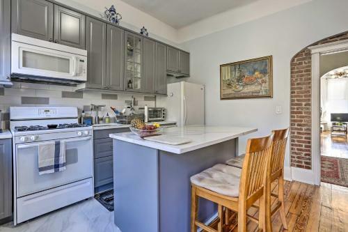 Contemporary Jersey City Abode About 5 Mi To Nyc!