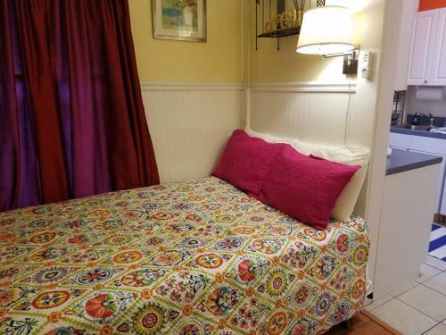 The Allenhurst, Beach Apartment #8 - Small Studio With Bathroom & Kitchen