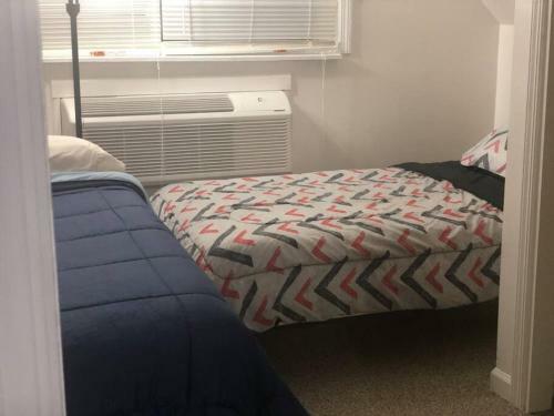 Apartamento Updated 2br 1bath Parking /close To Everything