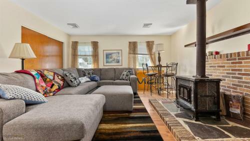 Vi121 Edna Avenue