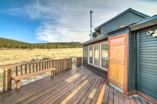 Angel Fire Retreat With Mtn Views About 2 Mi To Ski