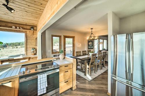 Angel Fire Retreat With Mtn Views About 2 Mi To Ski