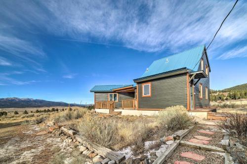 Angel Fire Retreat With Mtn Views About 2 Mi To Ski