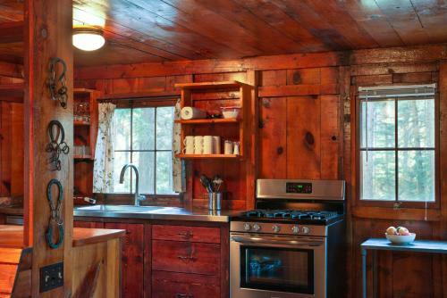 Corkins Lodge