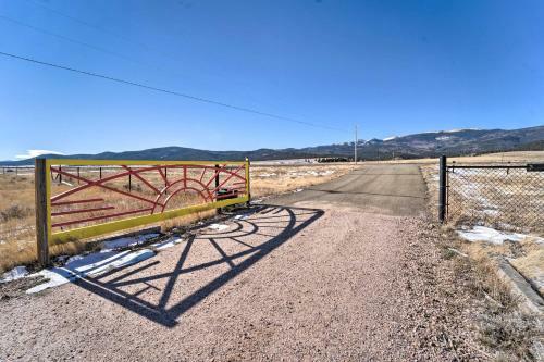 Hideaway With Sweeping Eagle Nest Lake Views!
