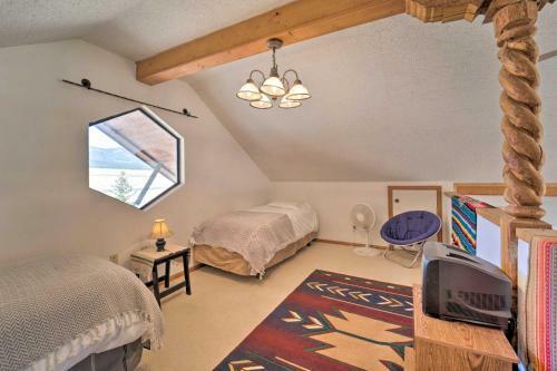 Hideaway With Sweeping Eagle Nest Lake Views!