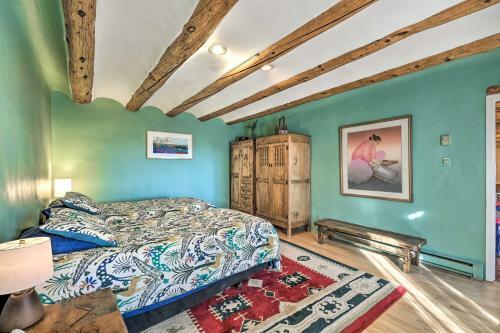 El Prado Home With Hot Tub, Panoramic Mtn Views