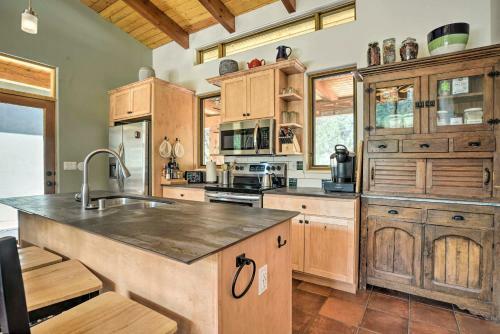 Bright And Modern Desert Home 17 Mi To Santa Fe