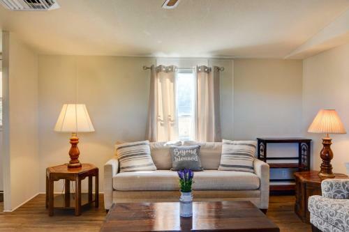 Peaceful Sandia Park Retreat With Deck And Views!