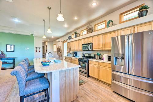 Docs Retreat In Ruidoso Downs With Mtn Views