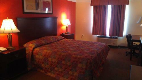 Motel Robinson Inn And Suites