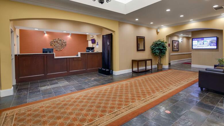 Hotel Best Western Plus Piedmont Inn And Suites