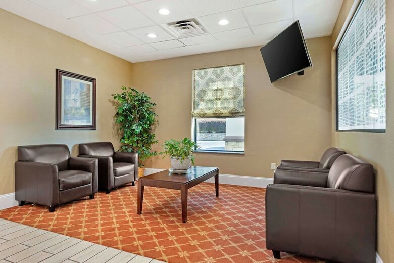 Hotel Best Western Plus Piedmont Inn And Suites