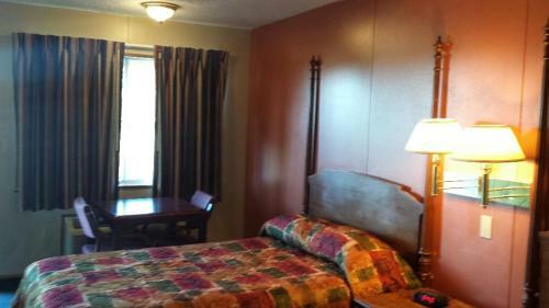 Motel Carefree Inn Flatonia