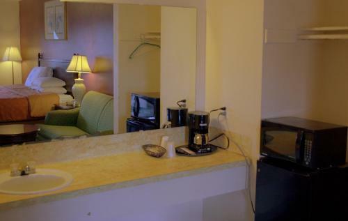 Motel Somerville Inn And Suites