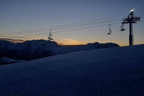 Vintage Chalet & Quiet Comfort In Alpe D'huez