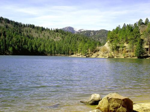 Pinon Park A10, 3 Brs, Deck, Hot Tub, Wifi, Sleeps 8