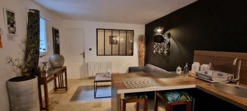 Apartamento Le Patio / Les Suites Romantiques Du Grenier � Sel