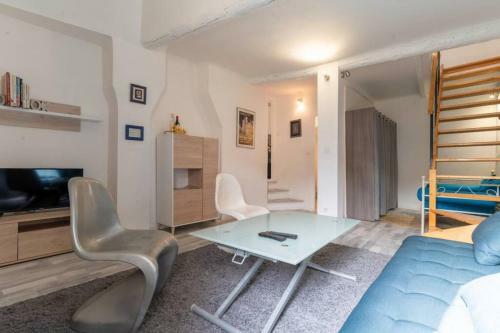 Apartamento Le Charme Du M�di�val Dans Un Appartement Cosy