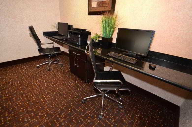 Hotel Best Western Plus Lytle Inn & Suites