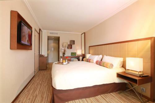 AC Hotel By Marriott Ambassadeur Antibes - Juan Les Pins