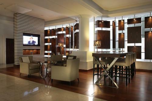 AC Hotel By Marriott Ambassadeur Antibes - Juan Les Pins